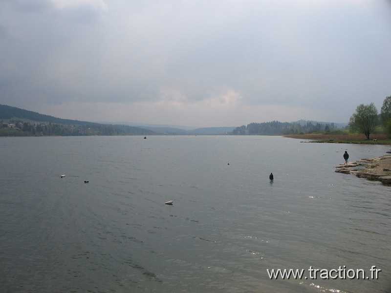 2011_CVAAM_35ans_13_Tour_du_Lac (19).JPG - 35 Ans du CVAAM, sortie dans le Doubs et le Jura, du 26 Avril au 1er Mai 2011, ballade autour du lac de Vouglans